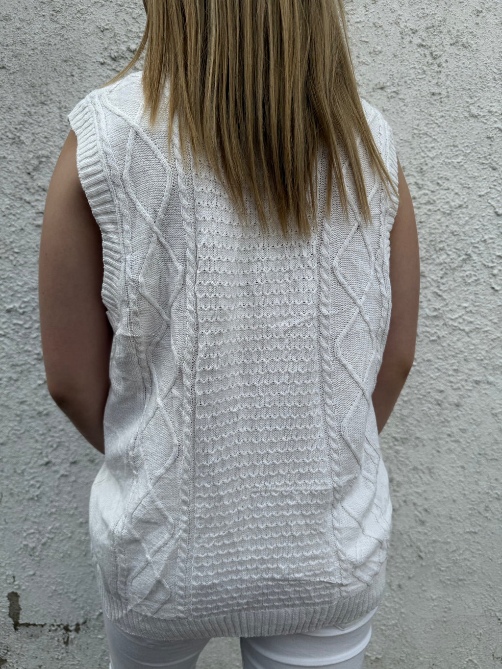 Oxford knitted vest