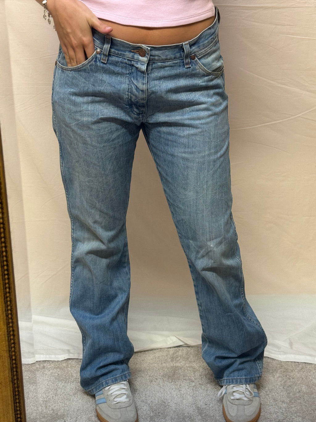 Mid waist Wrangler bootcut jeans