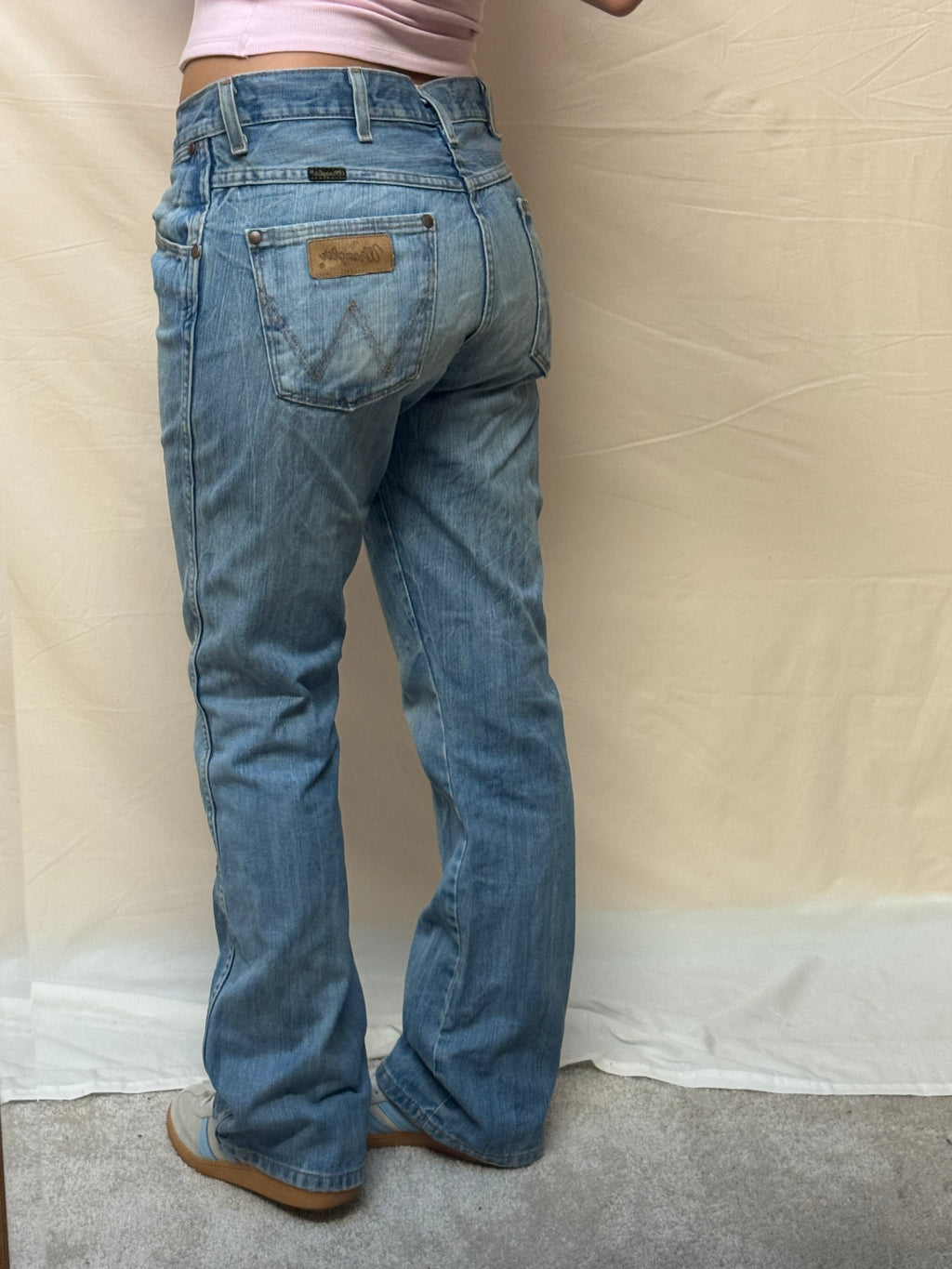 Mid waist Wrangler bootcut jeans